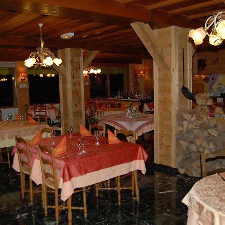 Hotel De La Couronne Mijoux Dış mekan fotoğraf