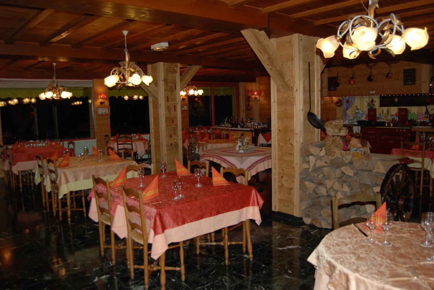 Hotel De La Couronne Mijoux Dış mekan fotoğraf