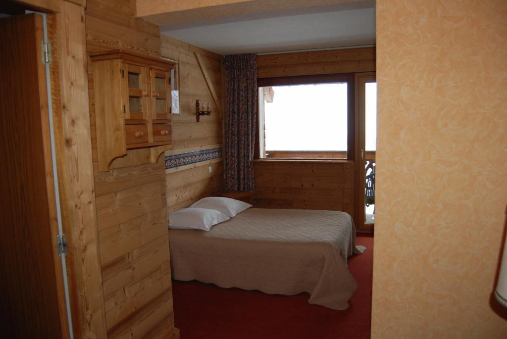 Hotel De La Couronne Mijoux Dış mekan fotoğraf